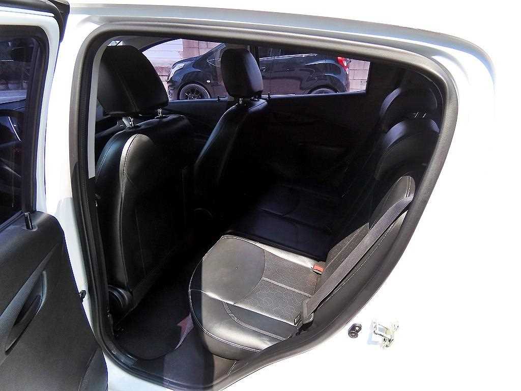 CHEVROLET Spark — photo 06