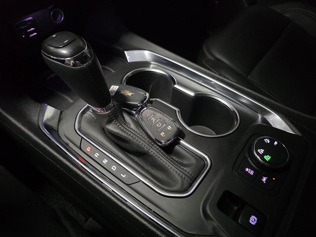 CHEVROLET Traverse — photo 10