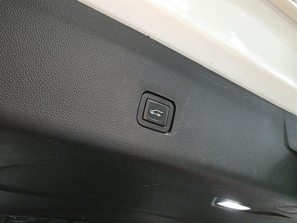 CHEVROLET Traverse — photo 15
