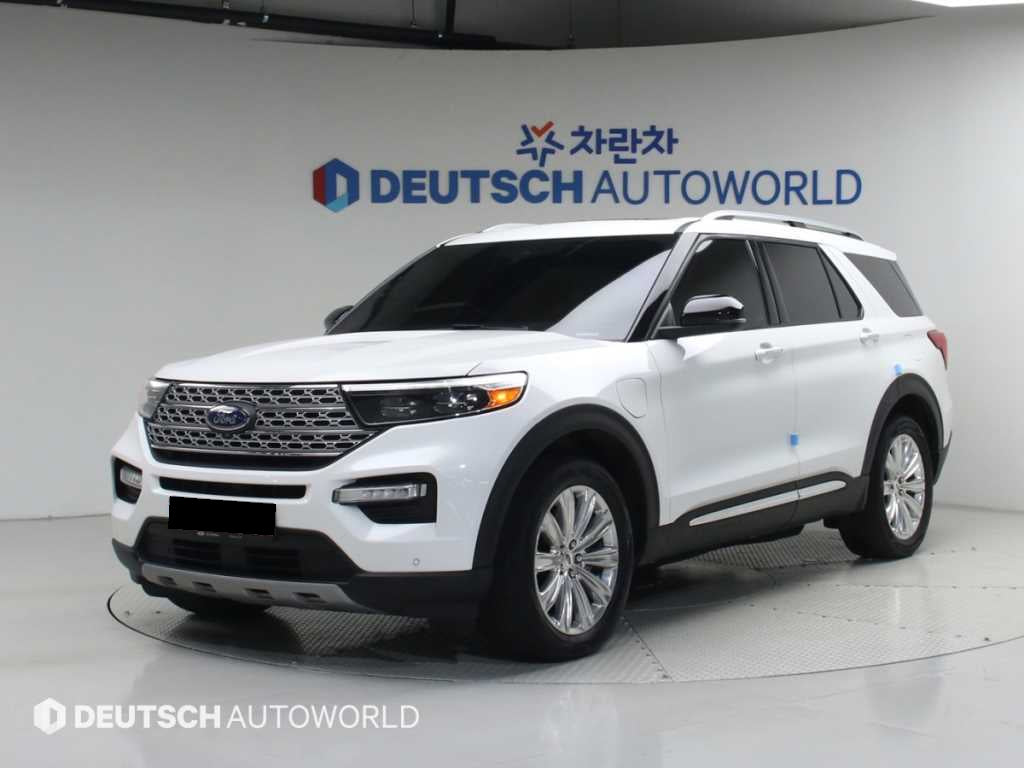Ford Explorer — photo 01