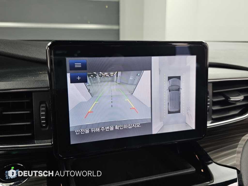 Ford Explorer — photo 15