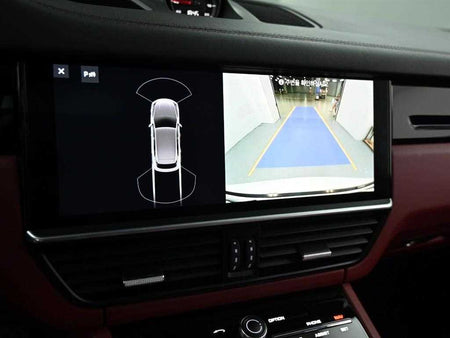 Porsche Cayenne — photo 14