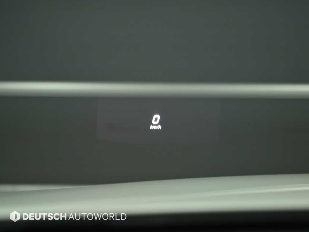 Mercedes-Benz E-Class — photo 17