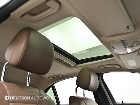 Mercedes-Benz E-Class — photo 18