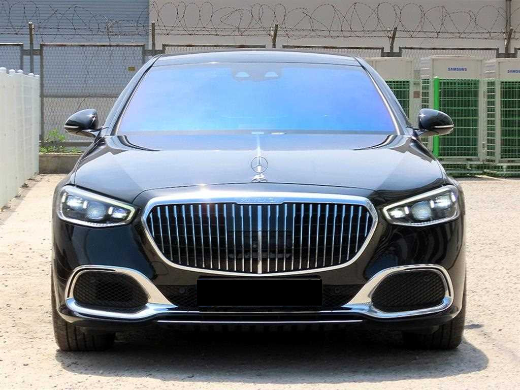 Mercedes-Benz S-Class — photo 01