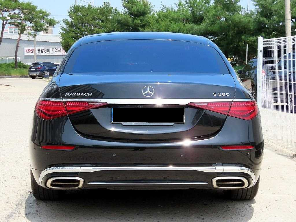 Mercedes-Benz S-Class — photo 04