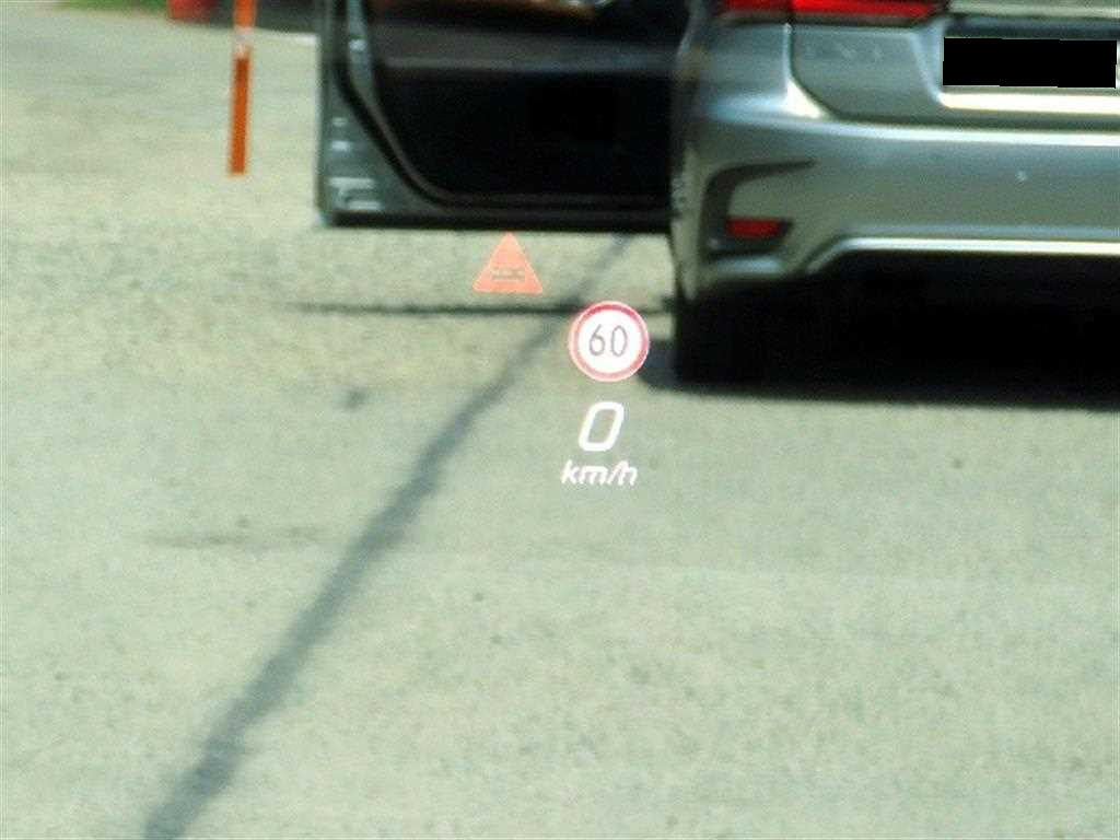 Mercedes-Benz S-Class — photo 10