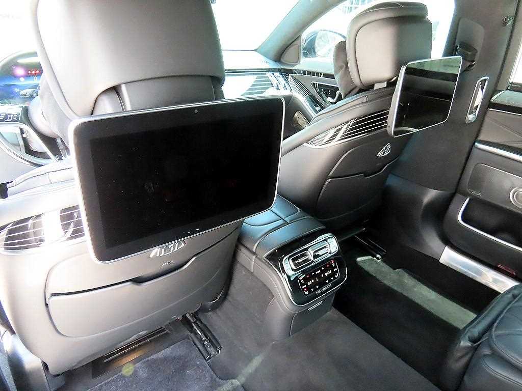 Mercedes-Benz S-Class — photo 15