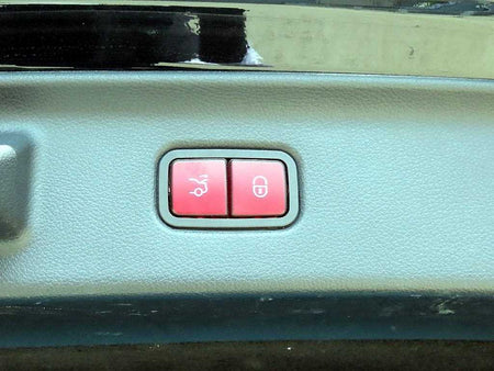 Mercedes-Benz S-Class — photo 16