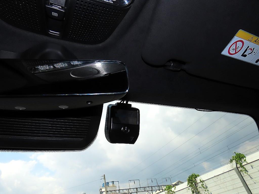 Mercedes-Benz G-Class — photo 14