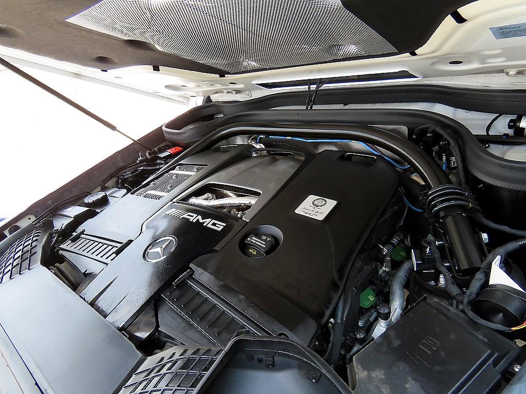 Mercedes-Benz G-Class — photo 19