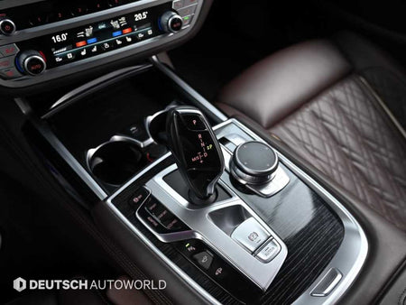 BMW 7-Series — photo 09
