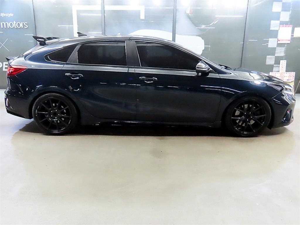 Kia K3 — photo 03