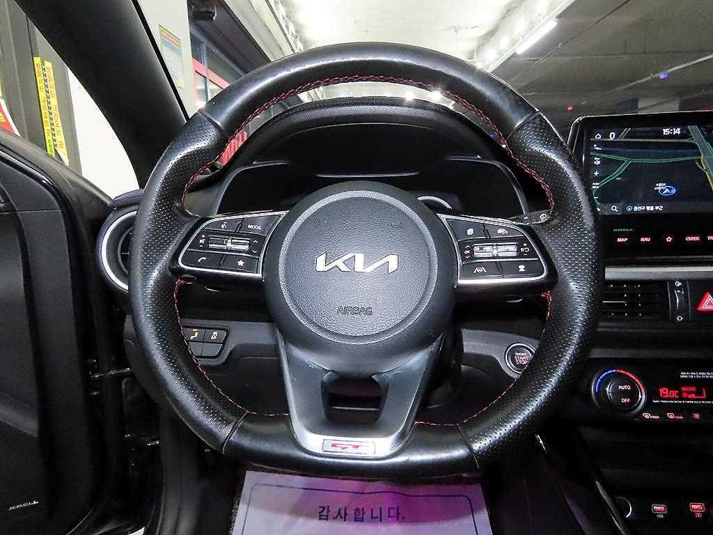 Kia K3 — photo 08