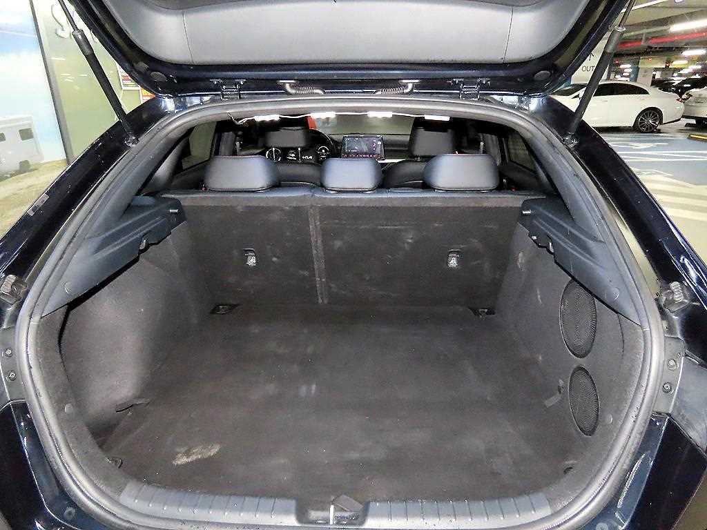 Kia K3 — photo 18