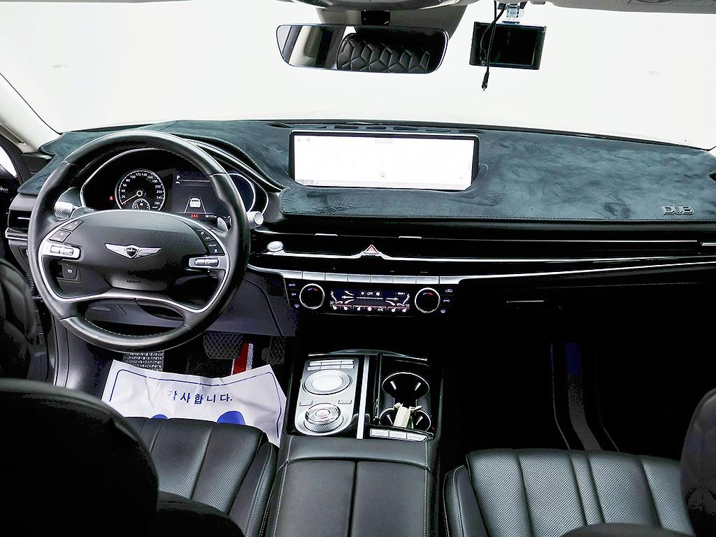 Genesis G80 — photo 05