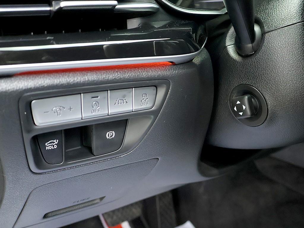 Genesis G80 — photo 14