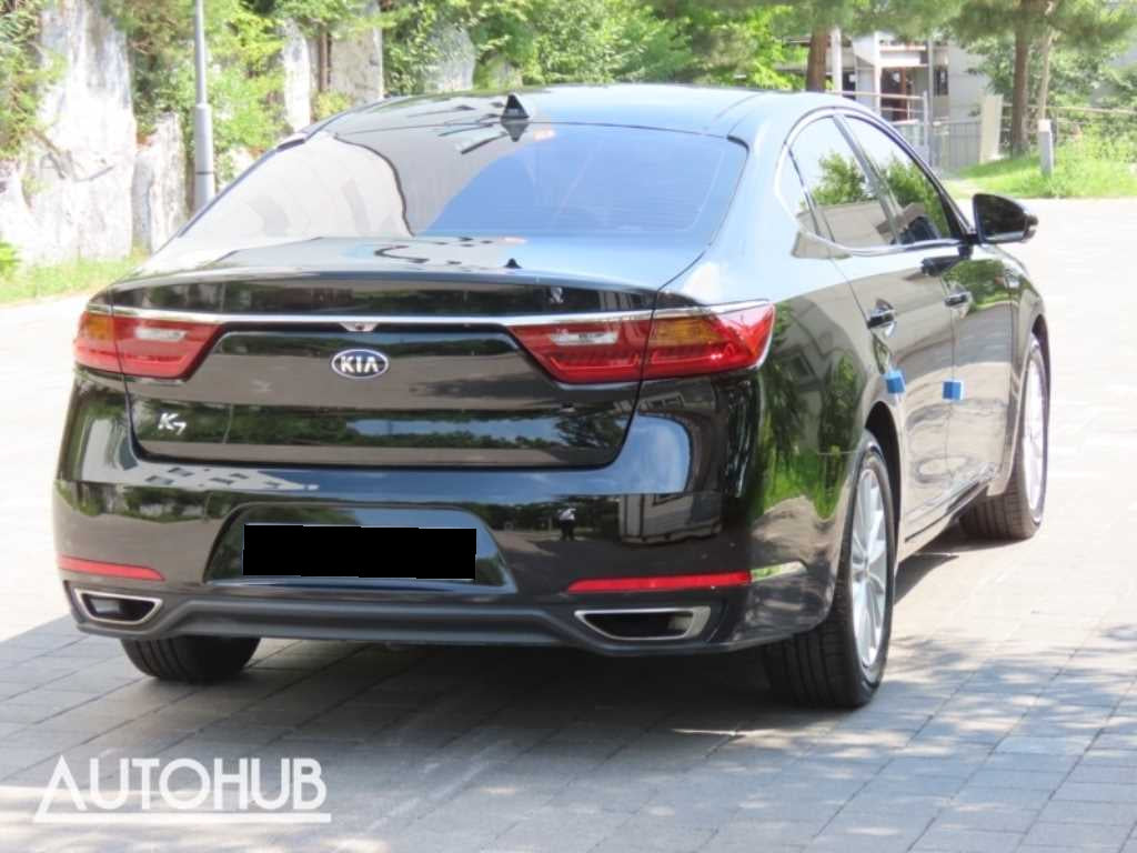 Kia K7 — photo 03