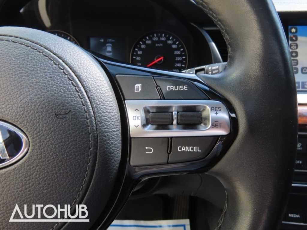 Kia K7 — photo 12