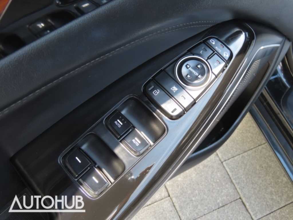 Kia K7 — photo 13
