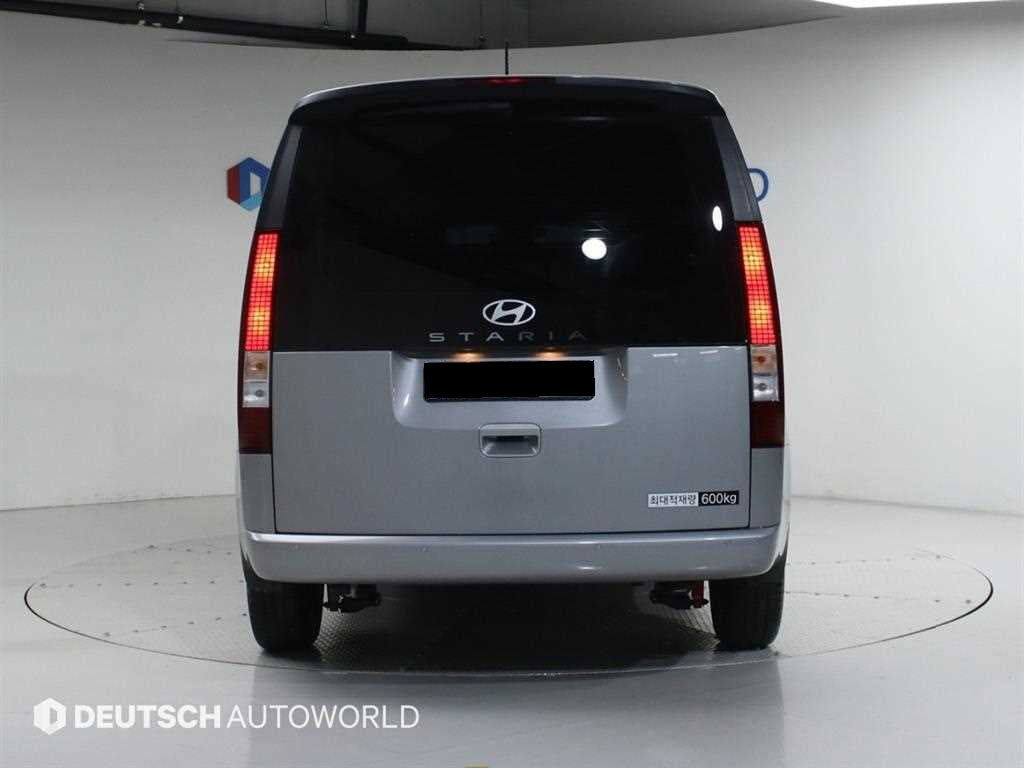 Hyundai Staria — photo 04