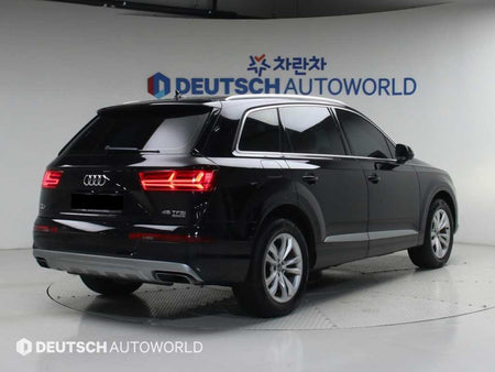 Audi Q7 — photo 04