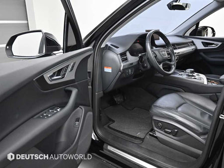 Audi Q7 — photo 11