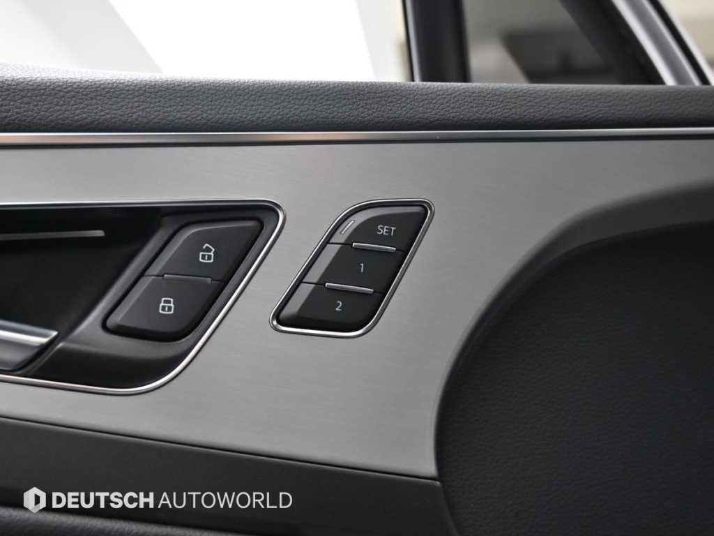Audi Q7 — photo 17