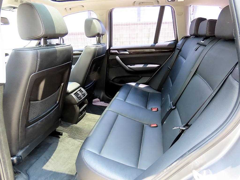 BMW X3 — photo 06