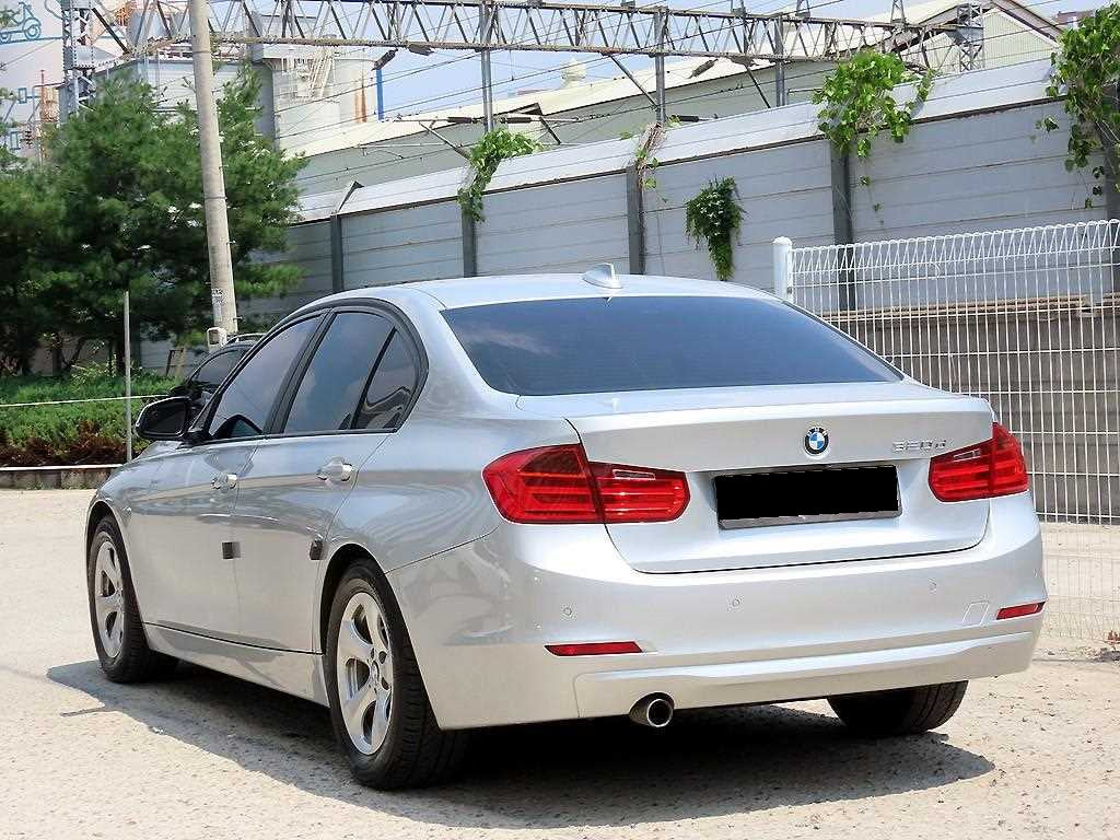 BMW 3-Series — photo 03