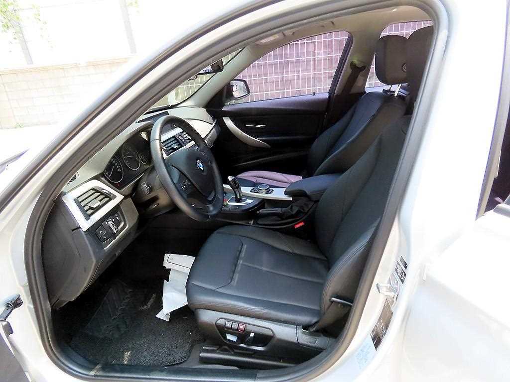 BMW 3-Series — photo 05
