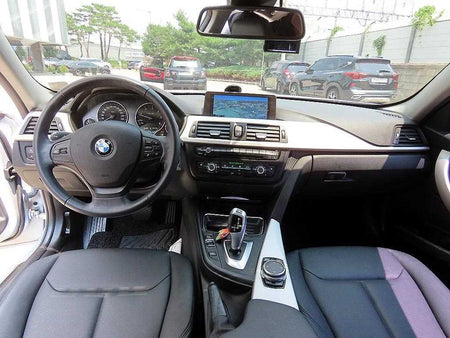BMW 3-Series — photo 07