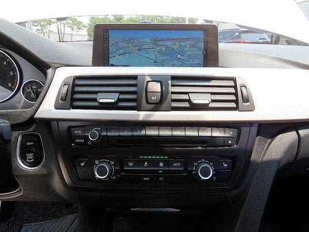 BMW 3-Series — photo 13