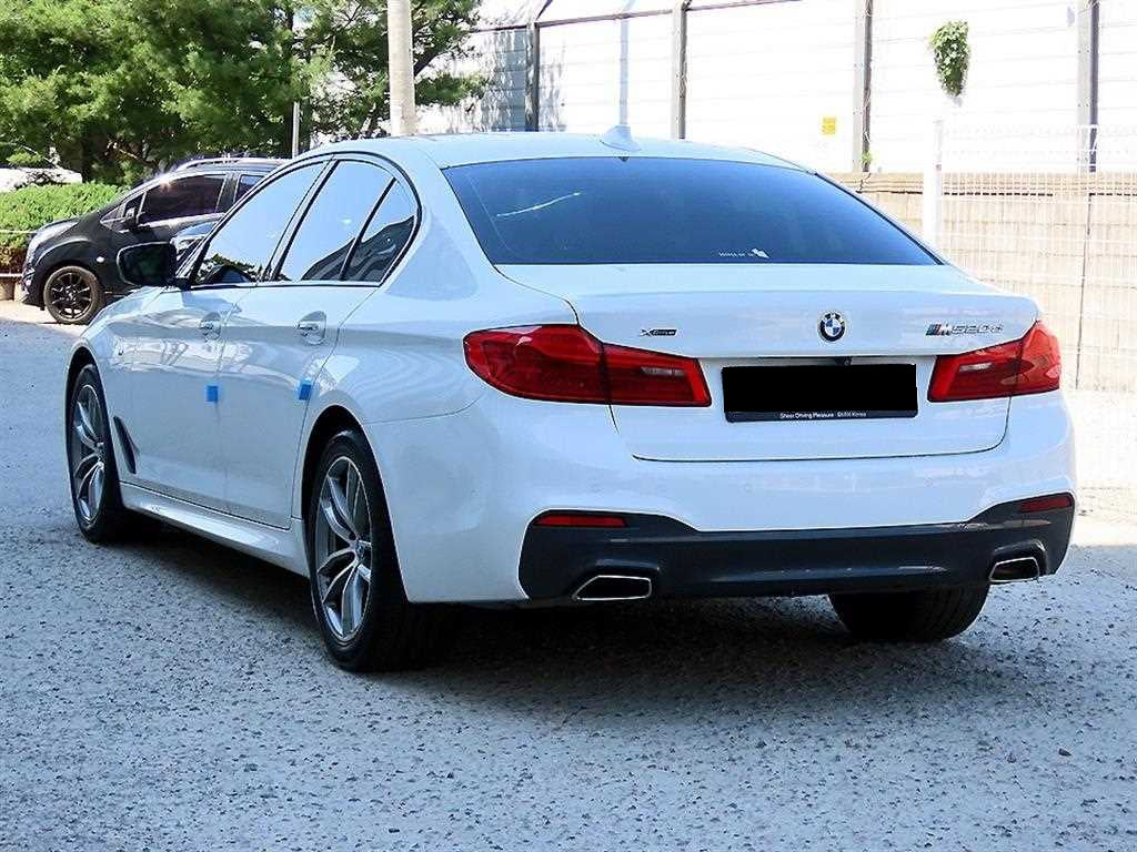 BMW 5-Series — photo 03