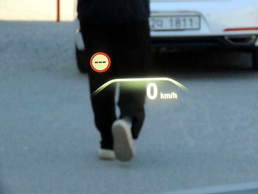 BMW 5-Series — photo 10