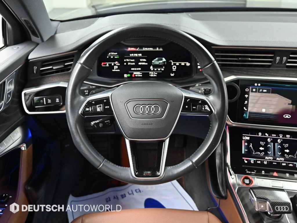 Audi A6 — photo 13