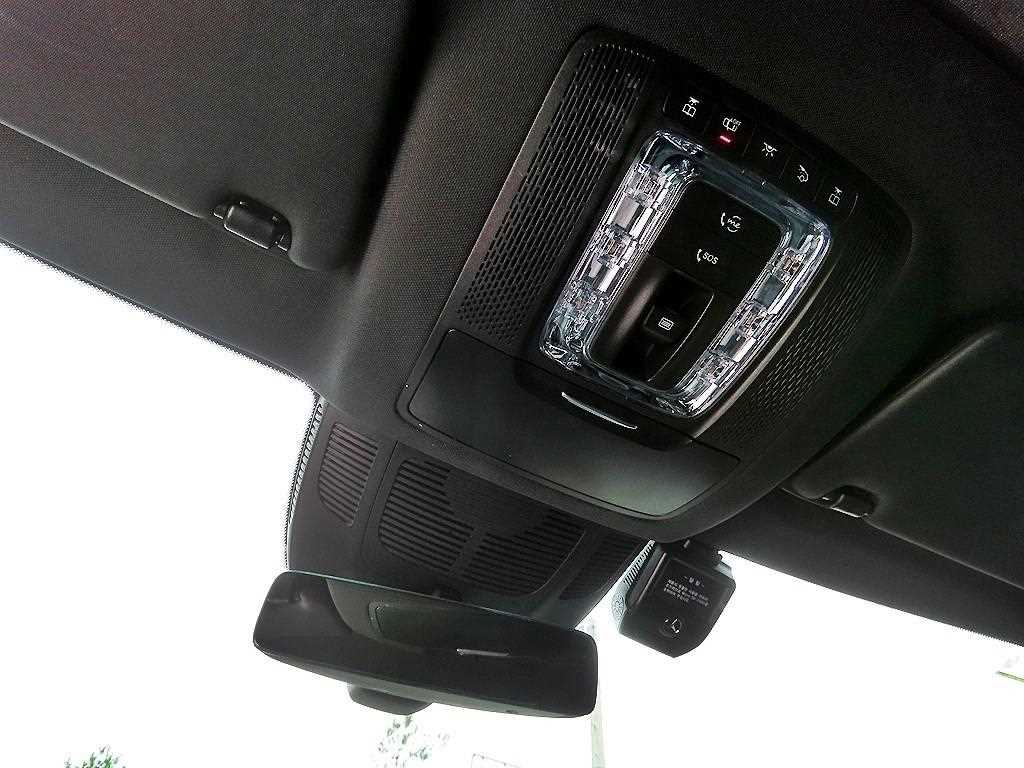 Mercedes-Benz GLE-Class — photo 14