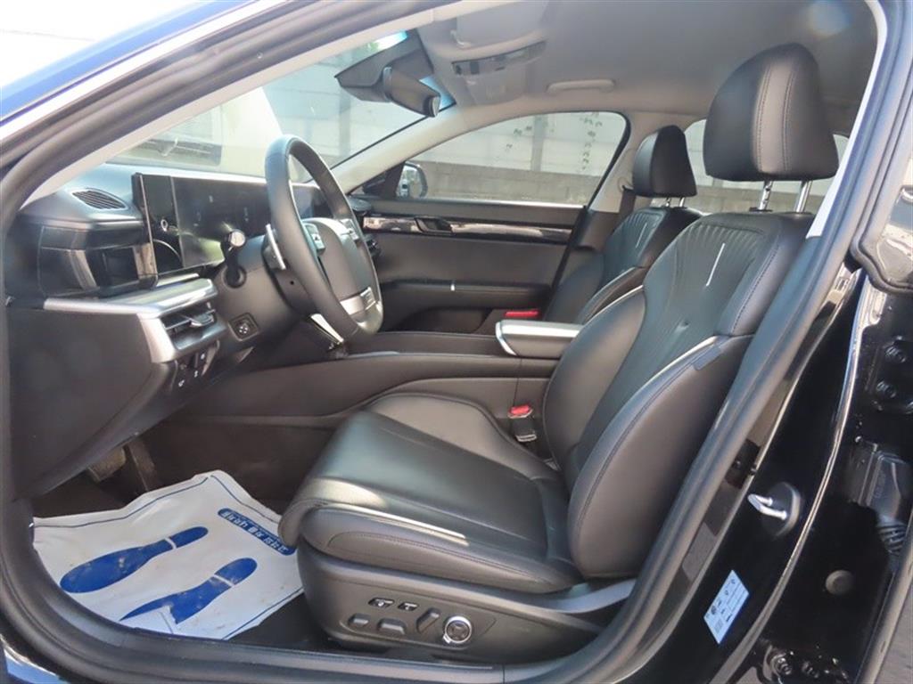 Hyundai Grandeur — photo 05