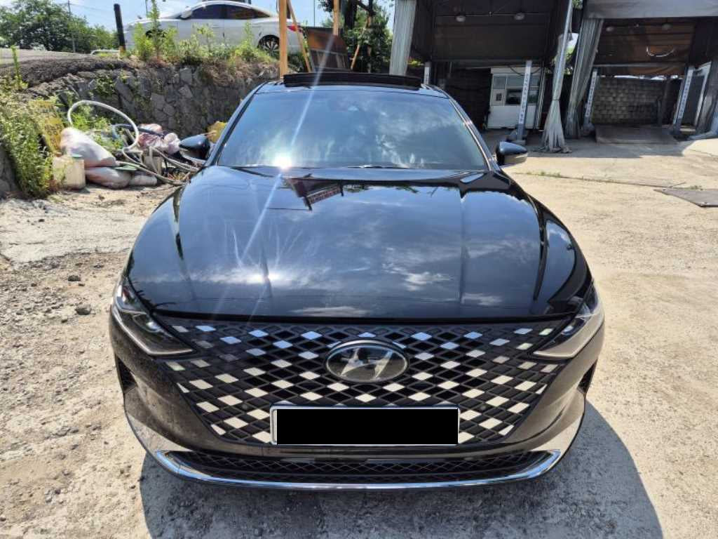 Hyundai Grandeur — photo 03