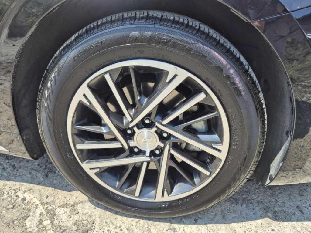 Hyundai Grandeur — photo 05