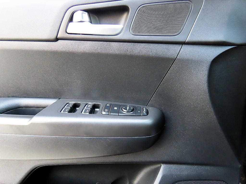 Kia Sportage — photo 11