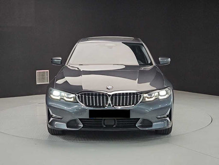 BMW 3-Series — photo 02