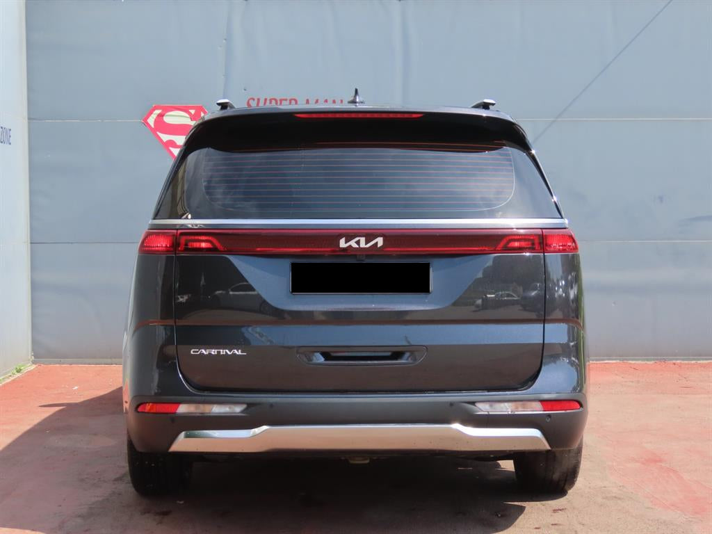Kia Carnival — photo 04