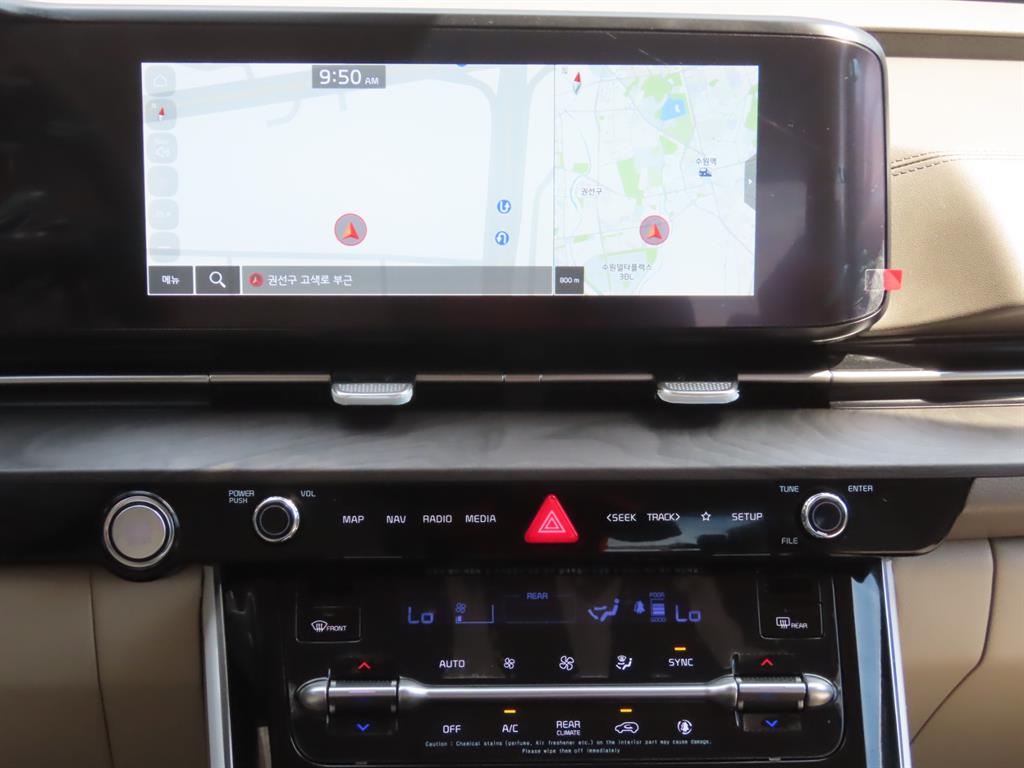 Kia Carnival — photo 13