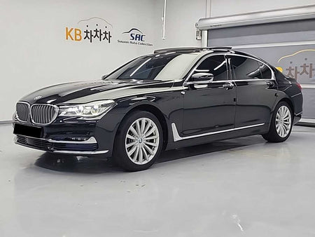 BMW 7-Series — photo 01