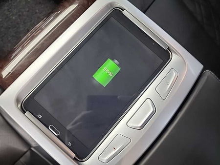 BMW 7-Series — photo 14