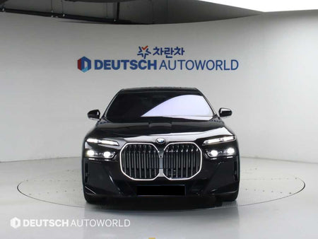 BMW 7-Series — photo 03