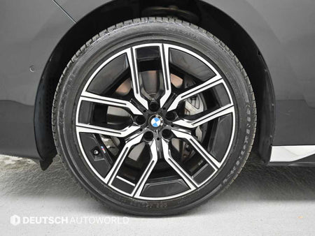 BMW 7-Series — photo 05