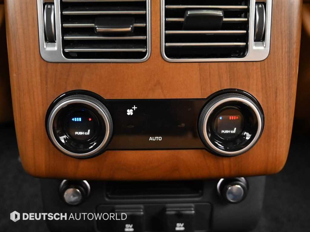 Land Rover Range Rover — photo 16