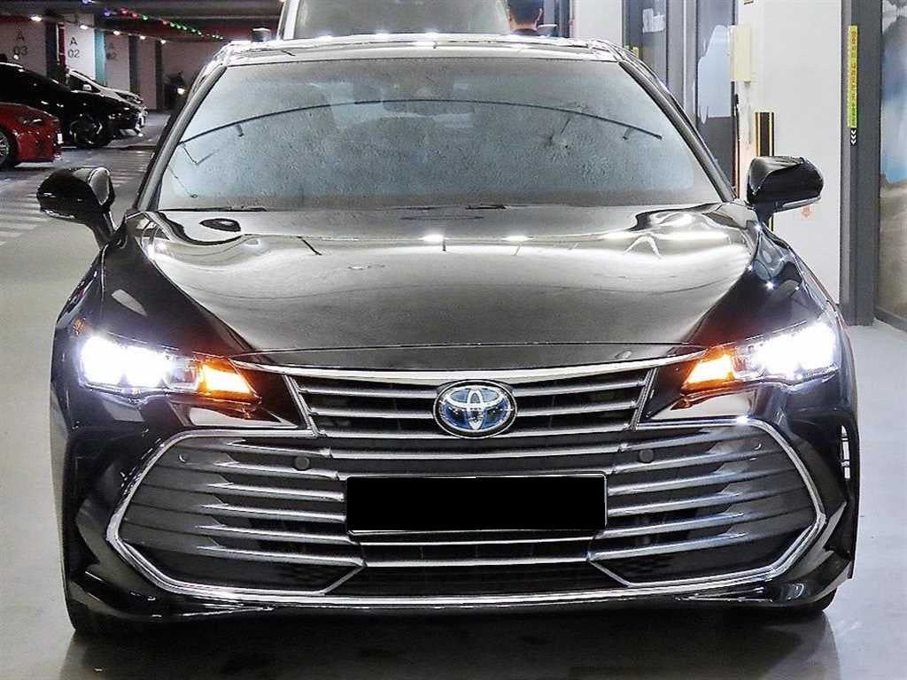 Toyota Avalon — photo 02